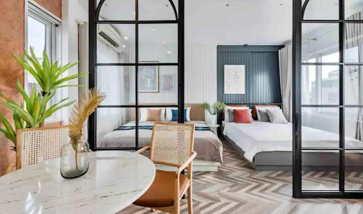 Homestay Giua Long Ha Noi - 10 Phut Den Pho Co هانوي المظهر الخارجي الصورة