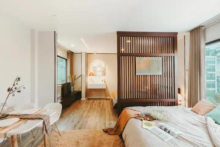 Homestay Giua Long Ha Noi - 10 Phut Den Pho Co هانوي المظهر الخارجي الصورة