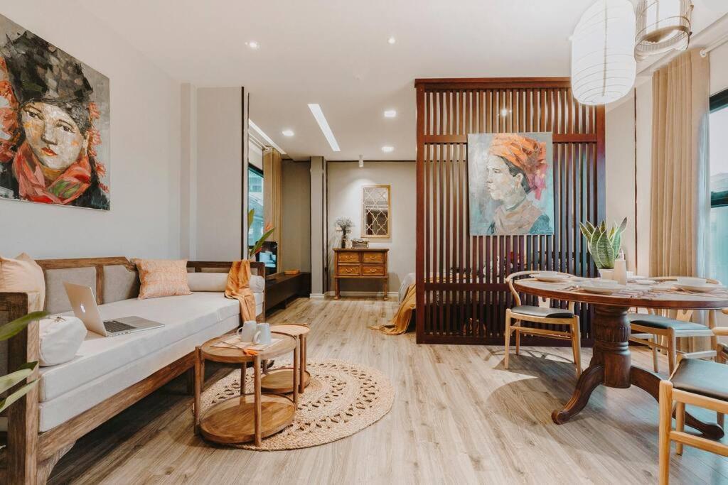Homestay Giua Long Ha Noi - 10 Phut Den Pho Co هانوي المظهر الخارجي الصورة