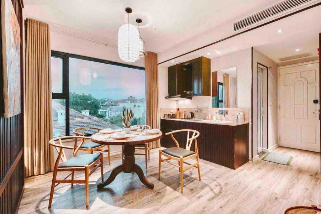Homestay Giua Long Ha Noi - 10 Phut Den Pho Co هانوي المظهر الخارجي الصورة